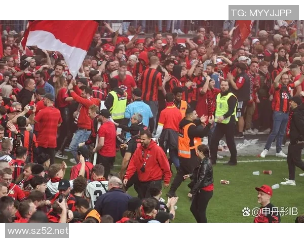 季后赛激战升级球队竞争白热化全力以赴争夺总冠军荣耀